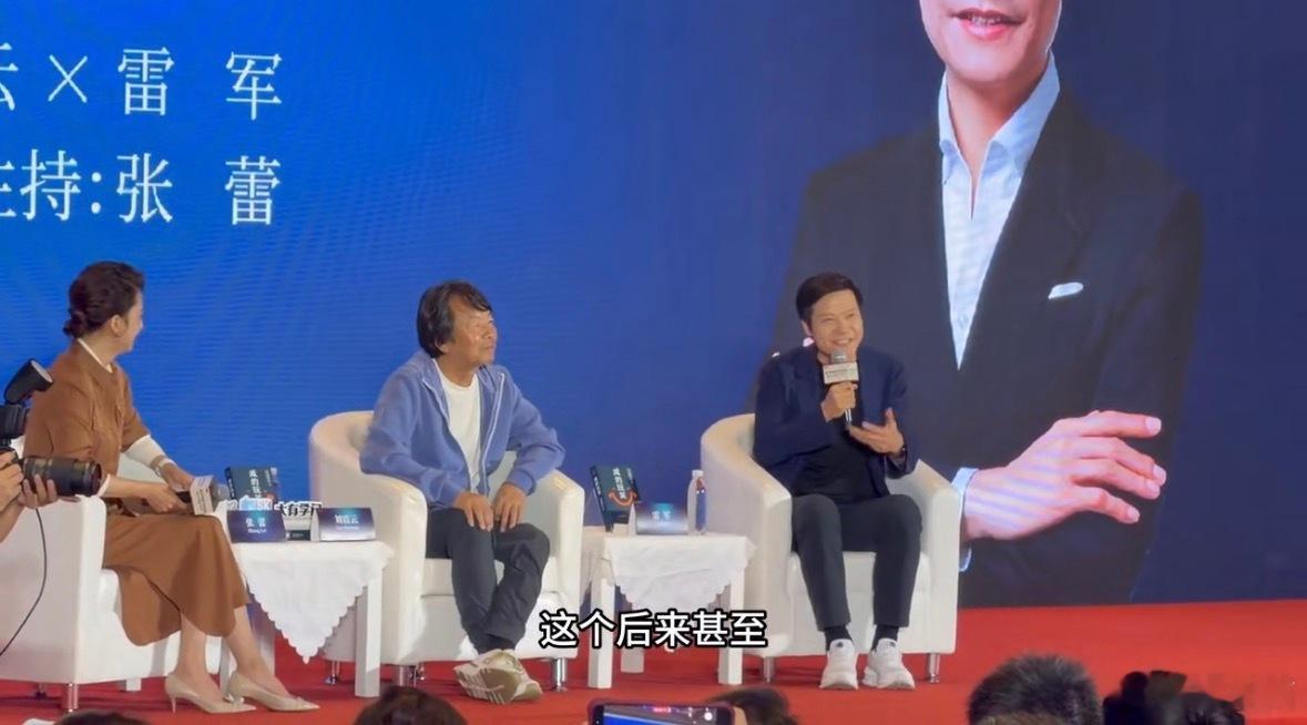 回武汉过个早，一个老板就想吃口热干面，结果被营销号追着骂。而他回应就一句话：笑一