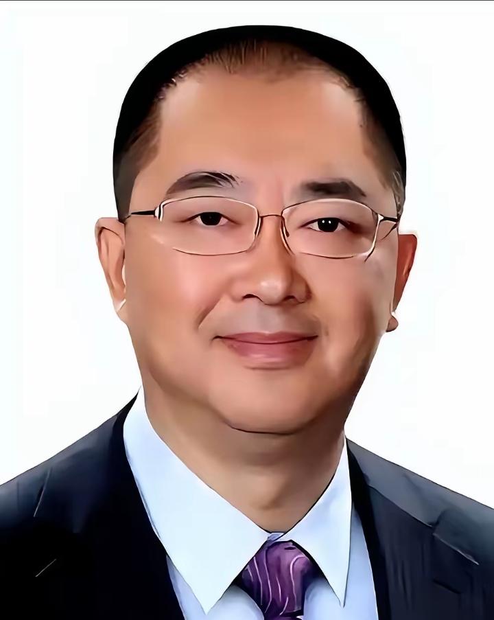 我的天，香港那边传来个消息，炸了。香港这消息也太劲爆了！许家印的二把手夏海钧，