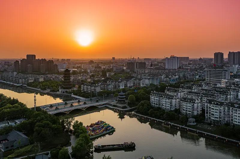 最佩服泰州出生人口统计，看看他们公布的数据：2025年泰州市申报户口的新生儿一