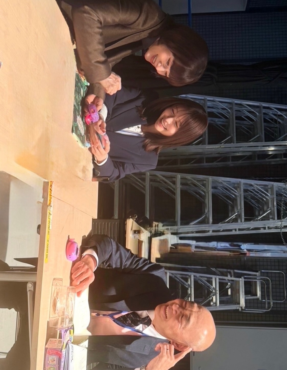 長濱ねる「おコメの女の現場でたまごっちとシール交換したのᴖ̫ᴖ🥚」