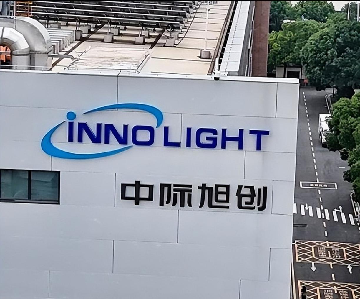 6月18日，中际旭创总市值超1.5万亿元，成功超越贵州茅台。股价与市值双双反超，