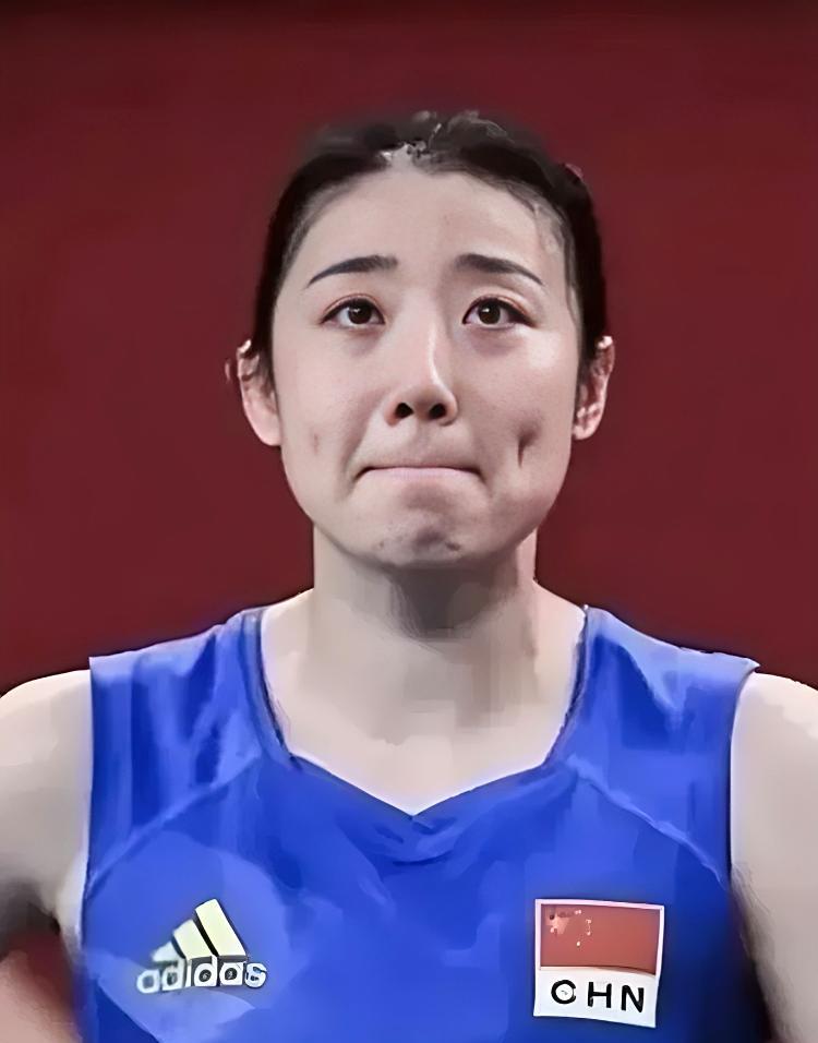 中国女排历届主二传，你最喜欢谁？冯坤当仁不让占第一位。得冯坤者得天下。