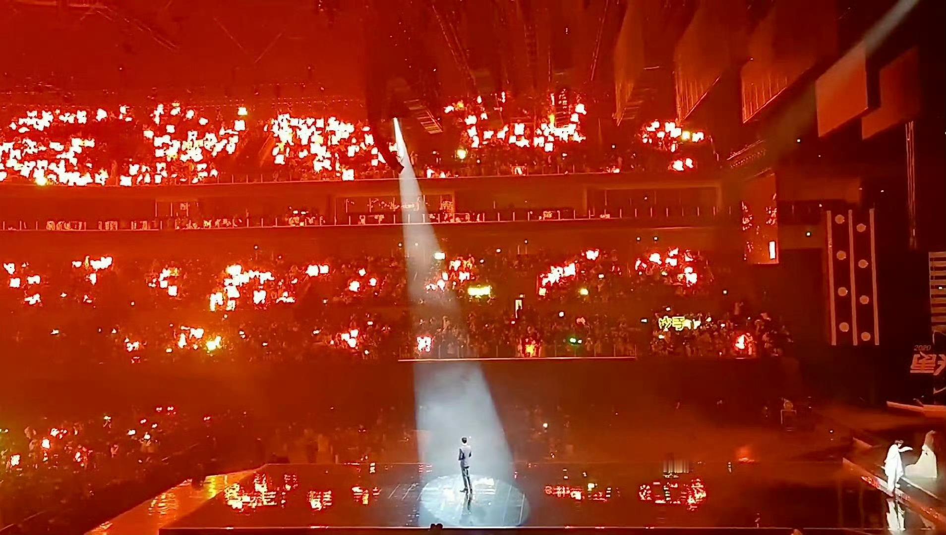 肖战拿king实至名归谁还记得秘密基地啊？谁还记得8秒红海啊？现在看来还是如此震