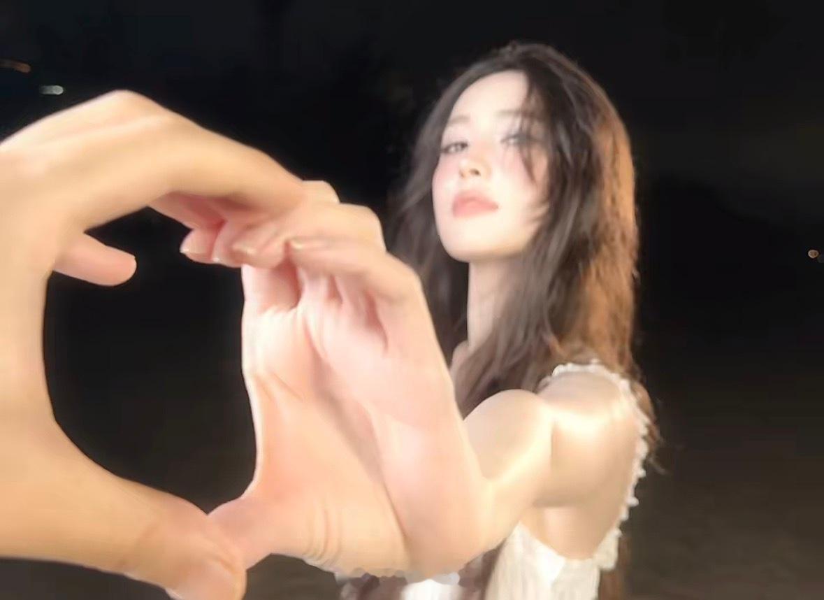 娜扎女神更新🎵dy了！这个视频也就看了亿遍吧！！！