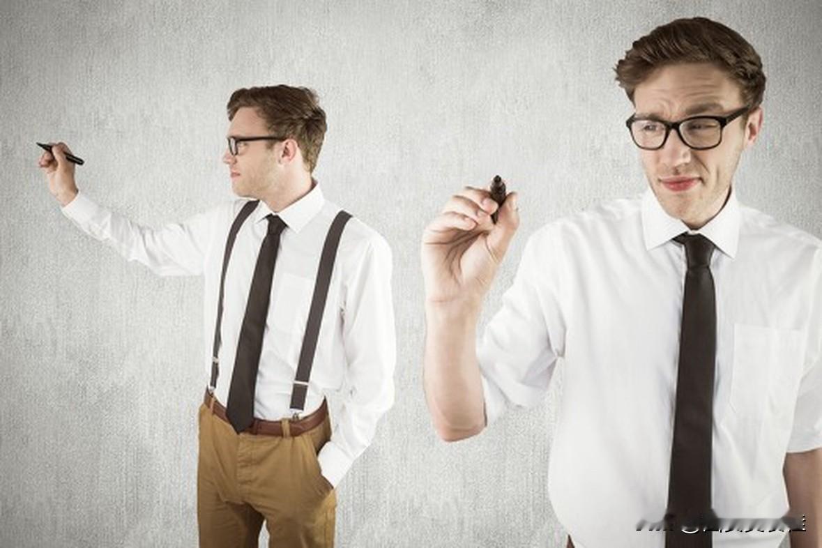 有个医生朋友说：“现在的医生，1/4的时间在救人，1/4的时间向患者家属