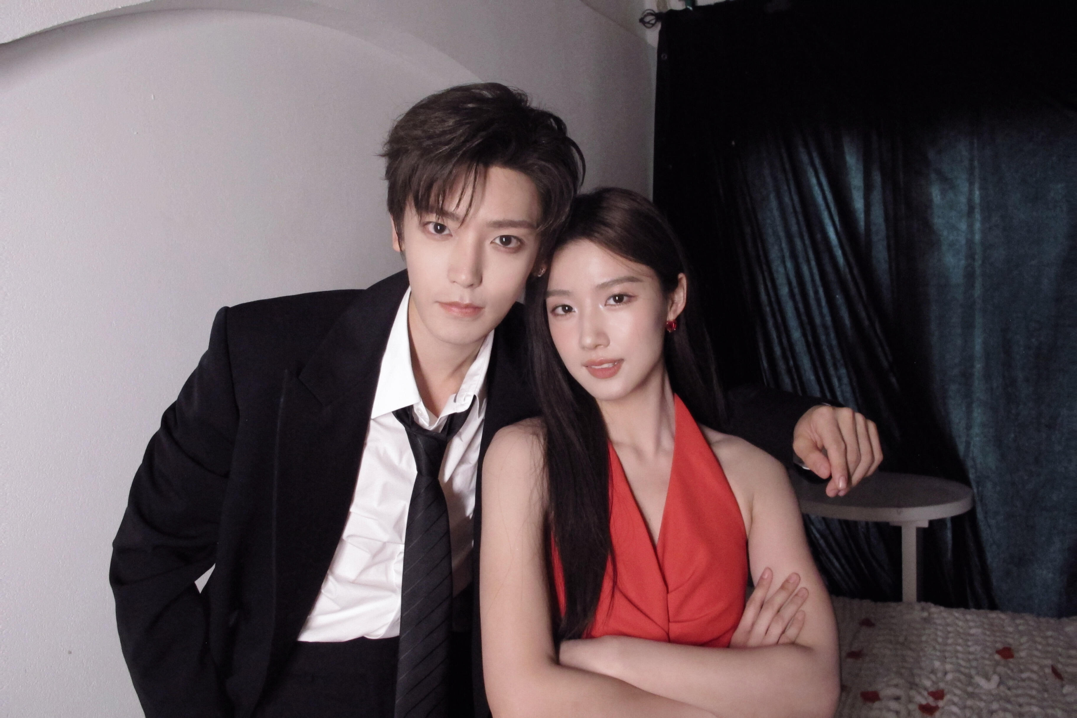 噜噜晓收藏相册里的「昊瀚昱宙」卢昱晓收藏相册卢昱晓晒与侯明昊合照​​​