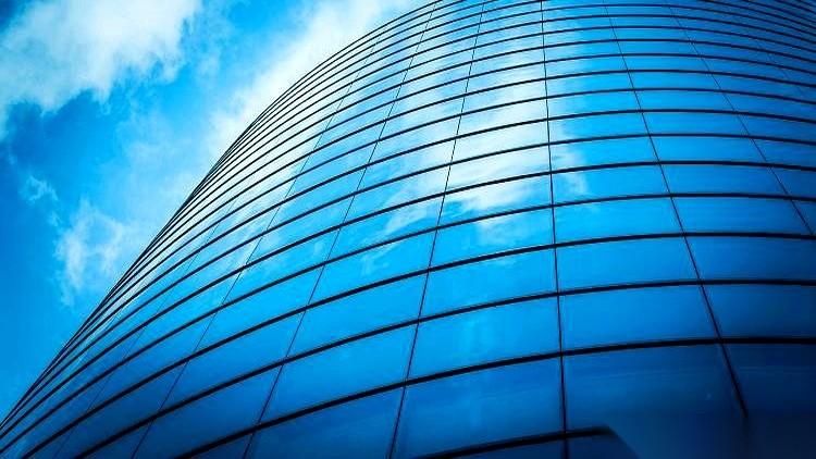 马斯克要在天上，建一个AI数据中心，用一百万颗卫星。我看到这消息的时候，第一反