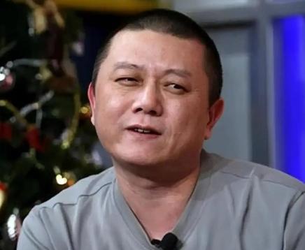 突然发现解放台湾省的建议，王朔的思路太妙了，他曾说收复台湾不需要打仗，先宣布台湾