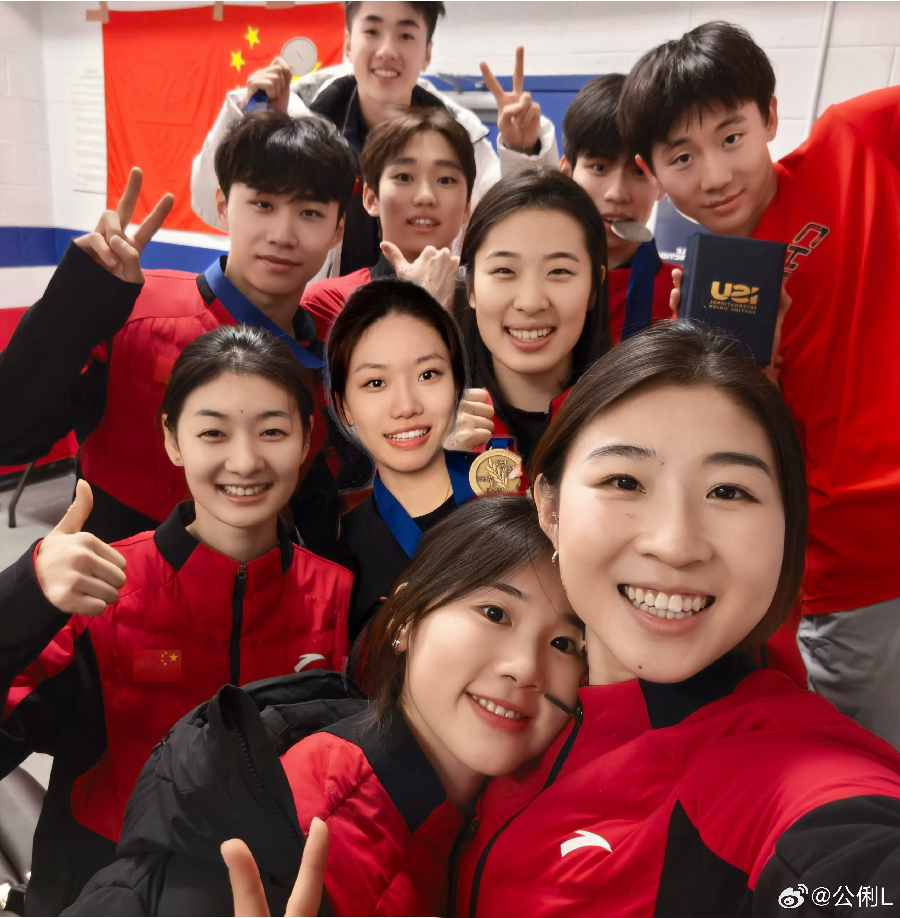 #公俐回应短道世锦赛夺牌#2026短道速滑世锦赛落下大幕，中国队斩获男子500