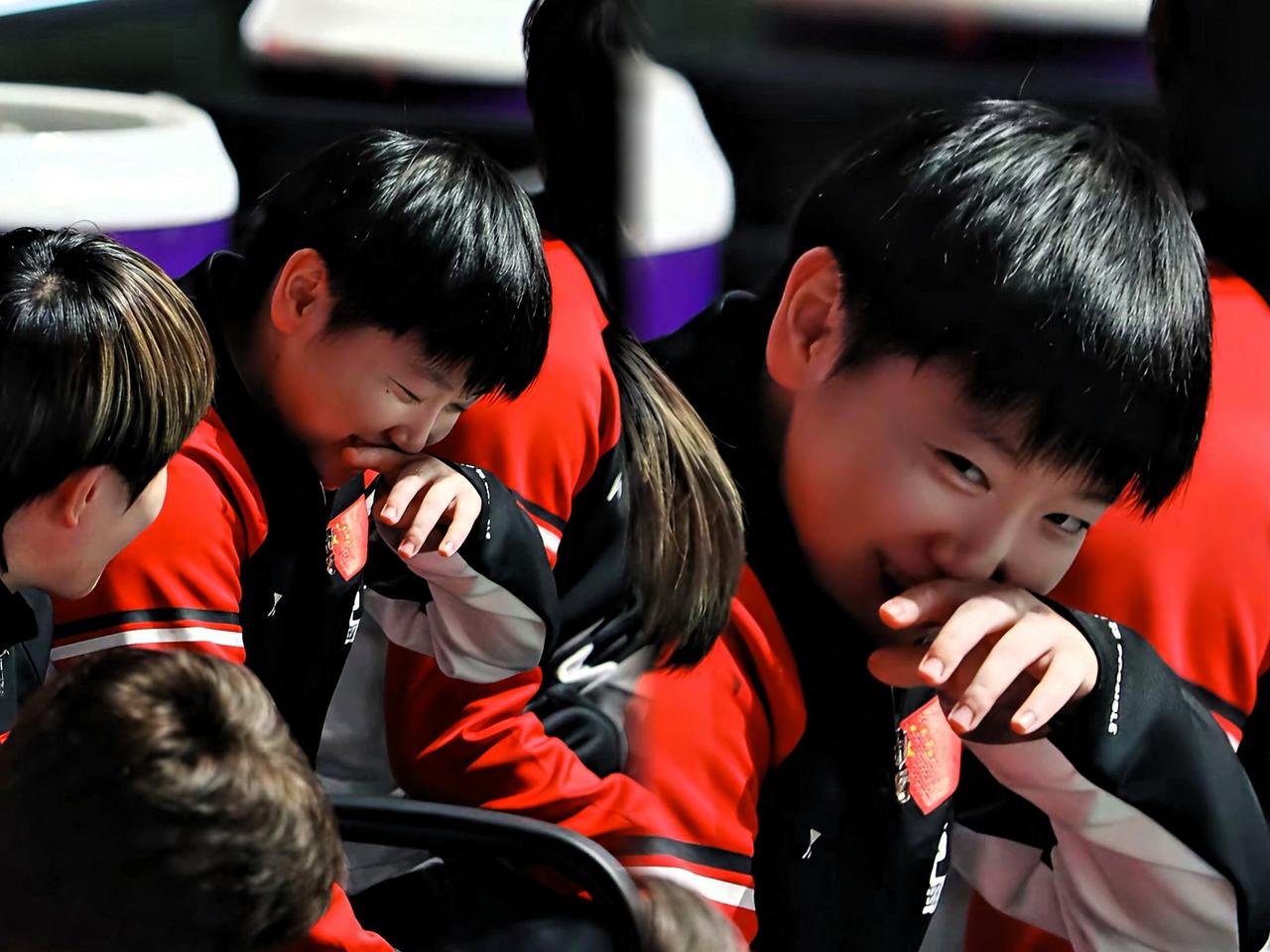 为啥莎莎这么讨人喜欢？她活脱脱就是现实版的兔子警官朱迪！灵得很，眼珠一转就