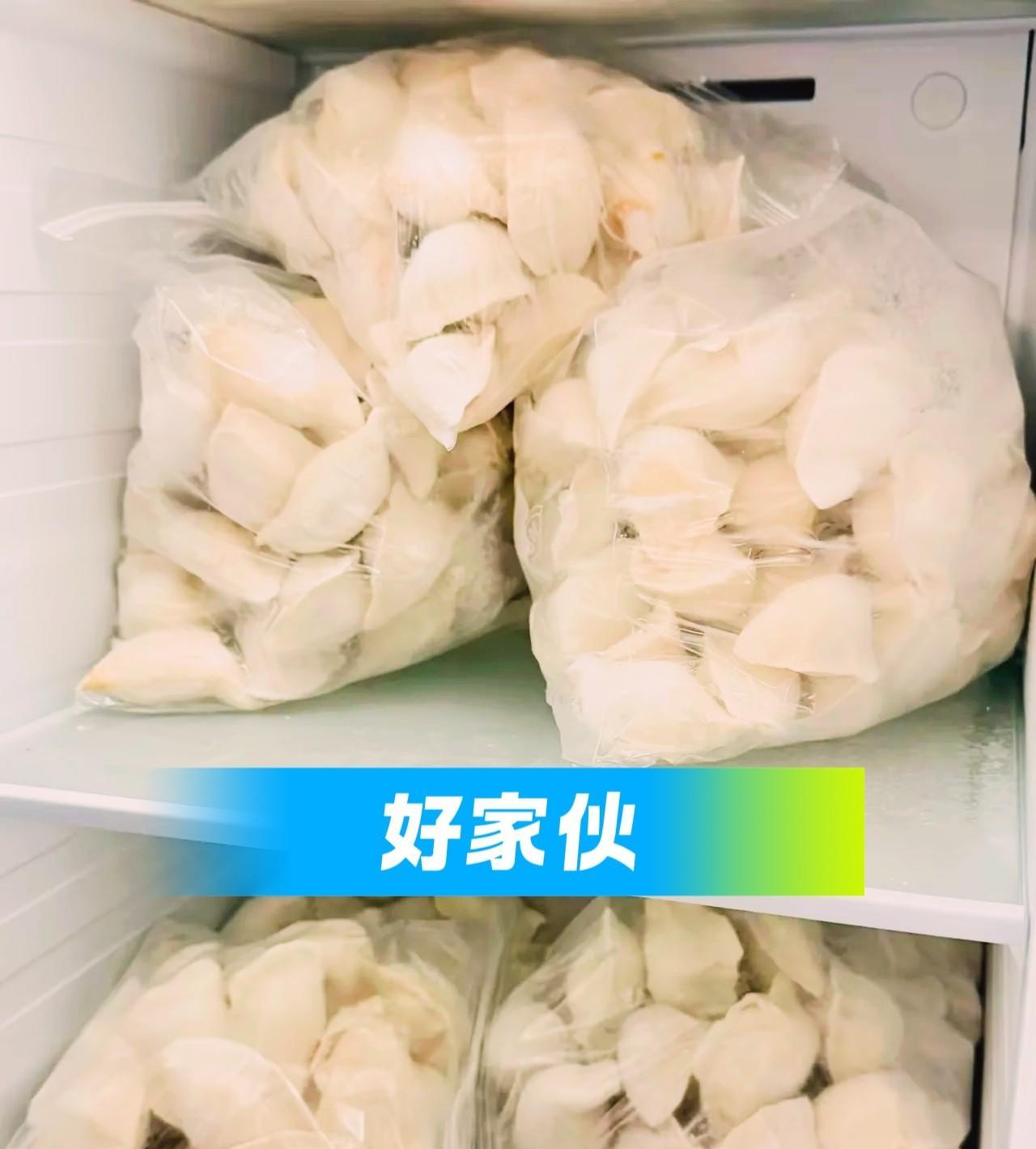 好家伙！台风“巴威”改道了！半夜还在抢盐囤泡面，天亮一看风向变了，谁不懵。