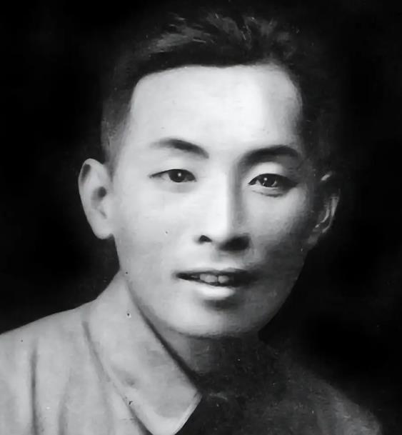 1950年的一天，福建军区司令叶飞下了班，夫人已经做好了晚饭，谁料叶司令一坐下，