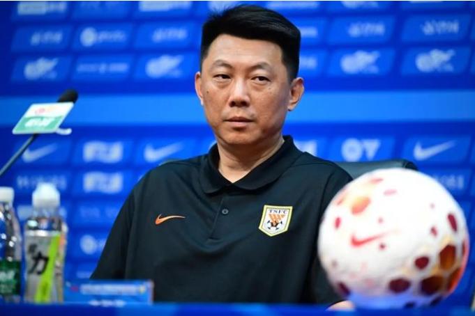唐田这步棋，比签下任何外援都狠。🔥韩国全北现代的著名康复师吉尔万，即将空降
