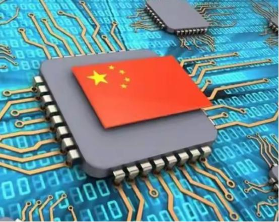 重大突破，中国芯片终于初见曙光！ 在芯片制造这个全球科技竞争的“修罗场”里，