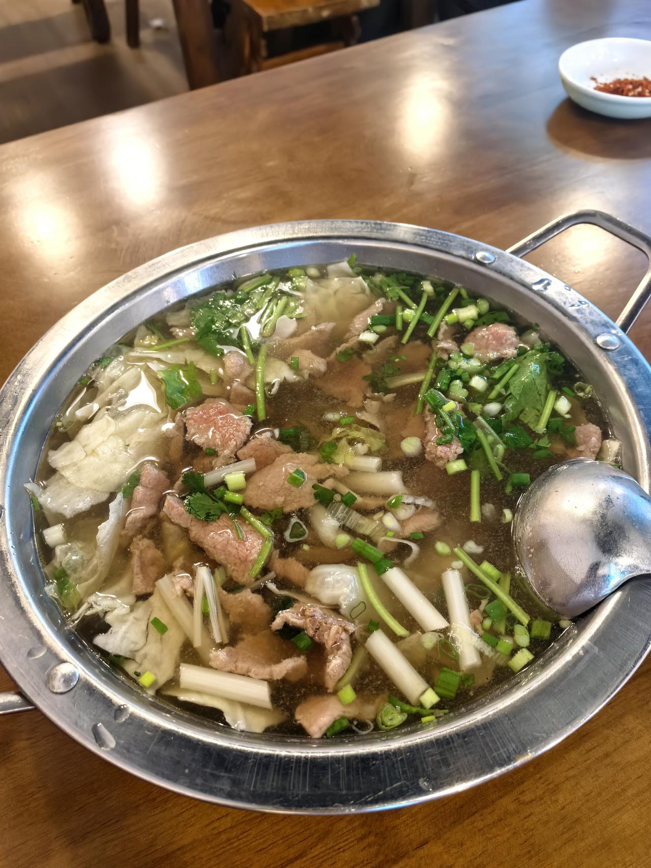 你觉得早餐该吃热的还是冷的？我认为吃热的。我堂堂华夏民族的胃，必须吃热的，吃不了