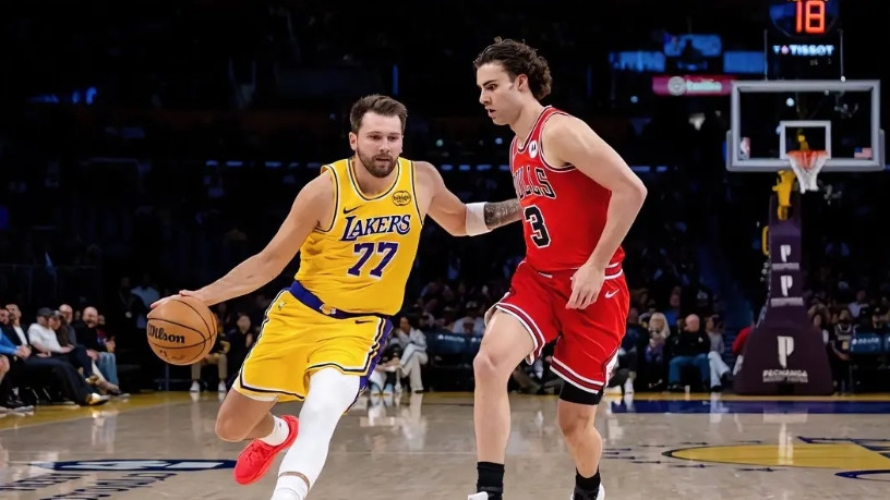 东契奇彰显格局，艾顿延续强硬。50+的大三双东契奇没有拿，其实没必要和阿德巴