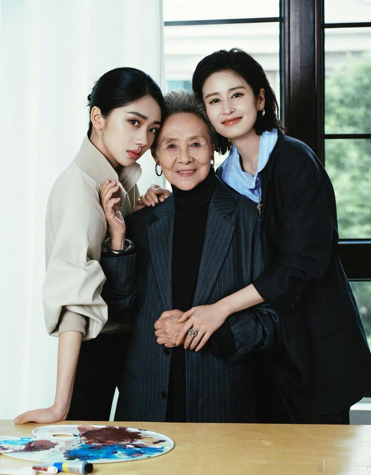 1.王菲现在能答应接触综艺都是在为大女儿铺路，说白了就是几个平台之间以天后身份做一些资源置换。2.吴