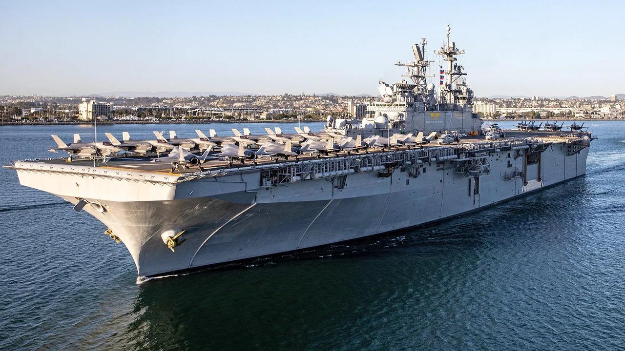 第31海军陆战队远征部队的2200名海军陆战队员，以及“的黎波里”两栖预备打击群