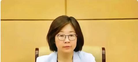 河南教育厅厅长任免引发教育政策思考