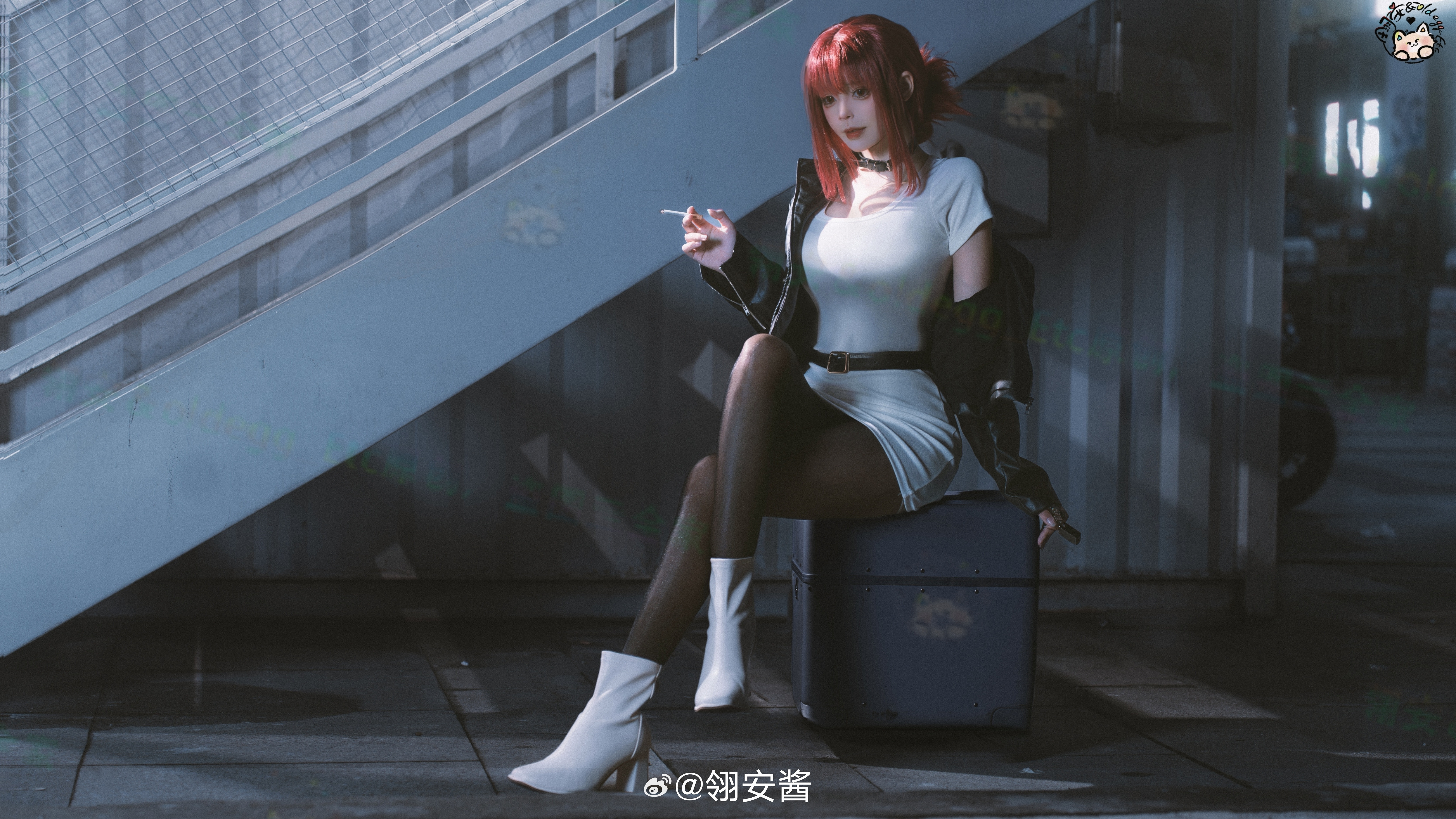 cosplay动漫仲夏狂欢季夏日cos盛典二次元cos大赏在超市后门吸烟的二人微