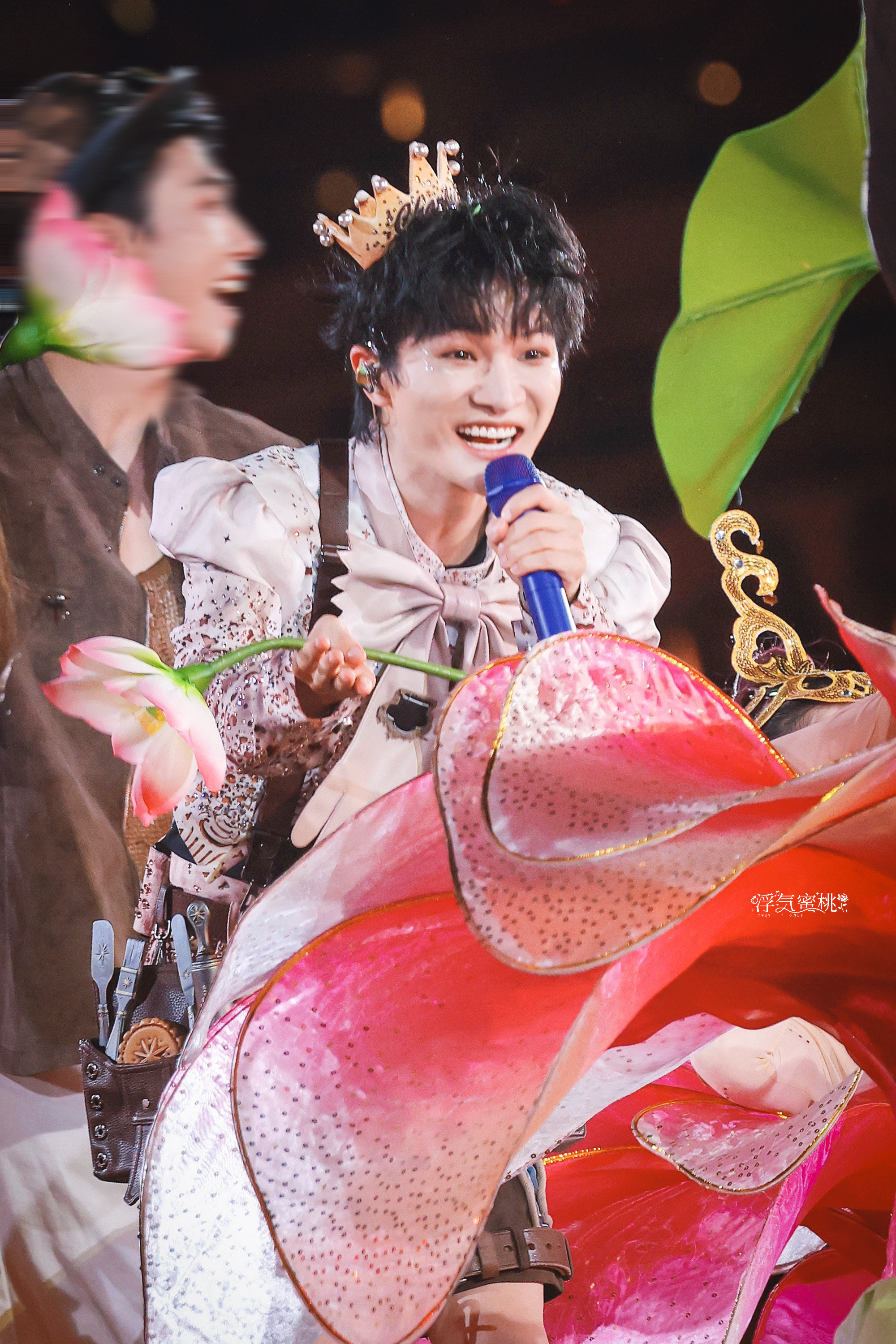 人比荷花靓🪷周深2026深深的巡回演唱会✨周深济南演唱会​​​