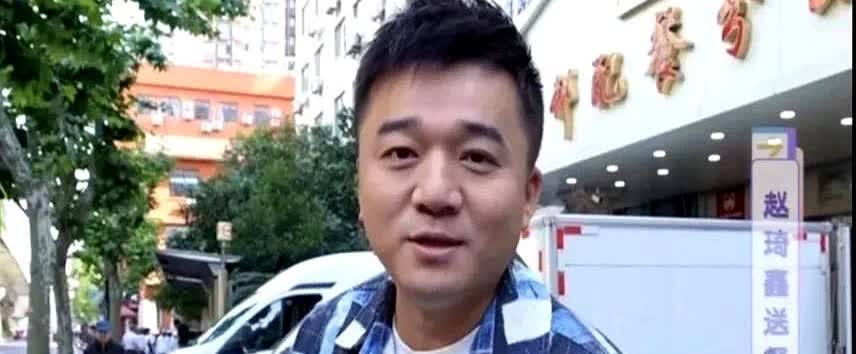 赵琦鑫终于爆了！这位上海台的低调男主持，一夜之间承包屏幕，成了都市频道的