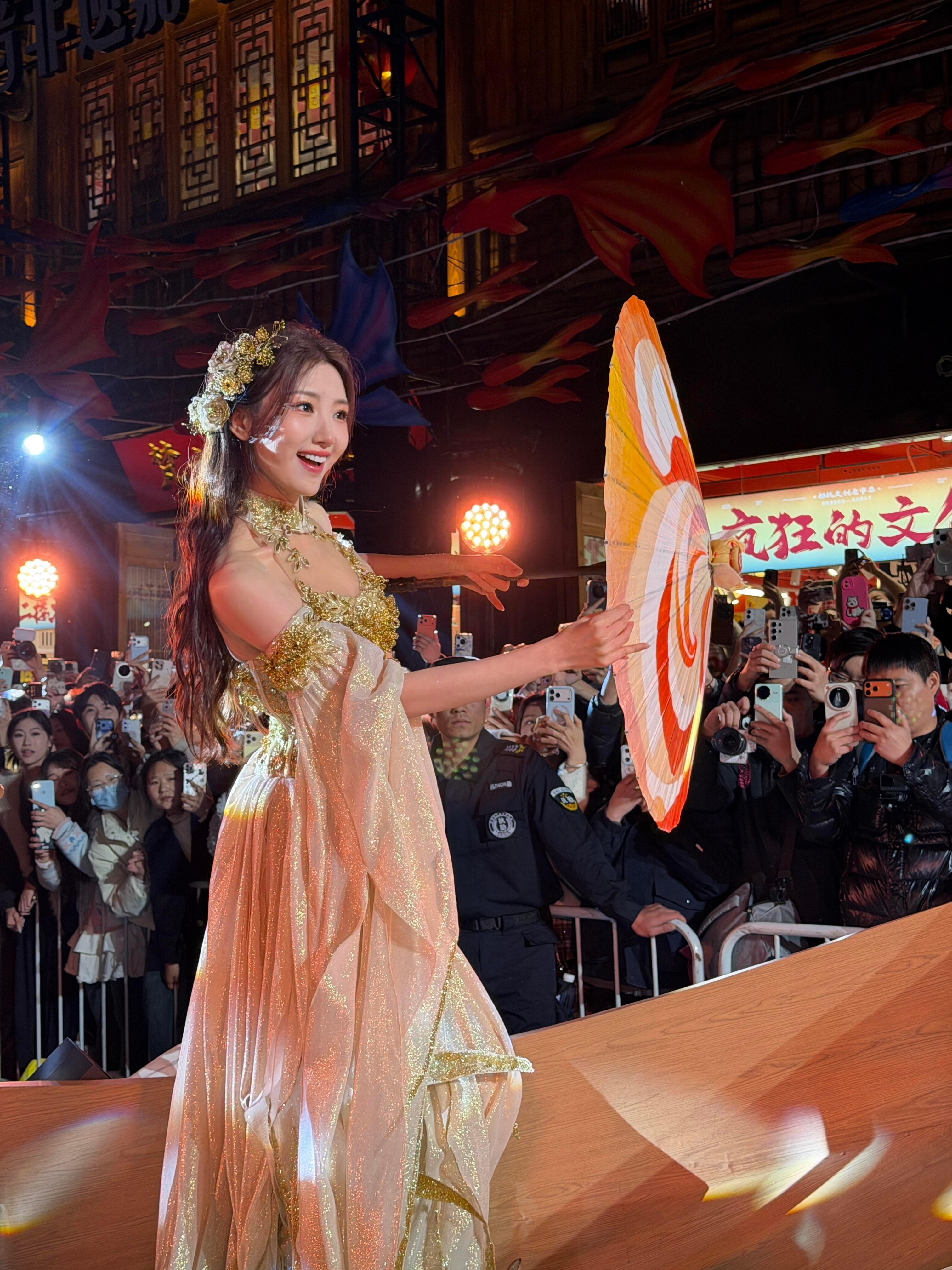 毛晓彤已经美到非粉都震撼的程度