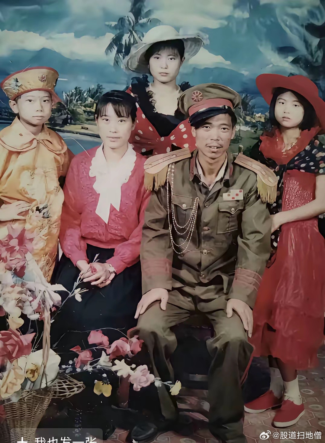 一张全家福，半部近代史！军阀的爸，民国的妈，中欧的姐妹，晚清的他！