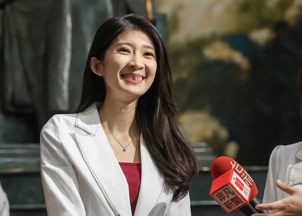 国民党三大女″战神″她排第一名，号称″温柔一刀″！台湾政坛火药