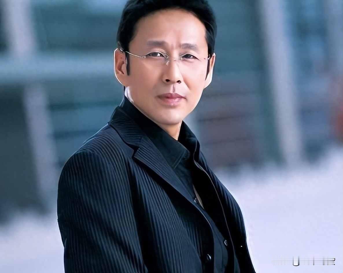 70岁的陈道明也没有想到，自己40岁的女儿如今已经开始为他争光了！都说“龙生龙，