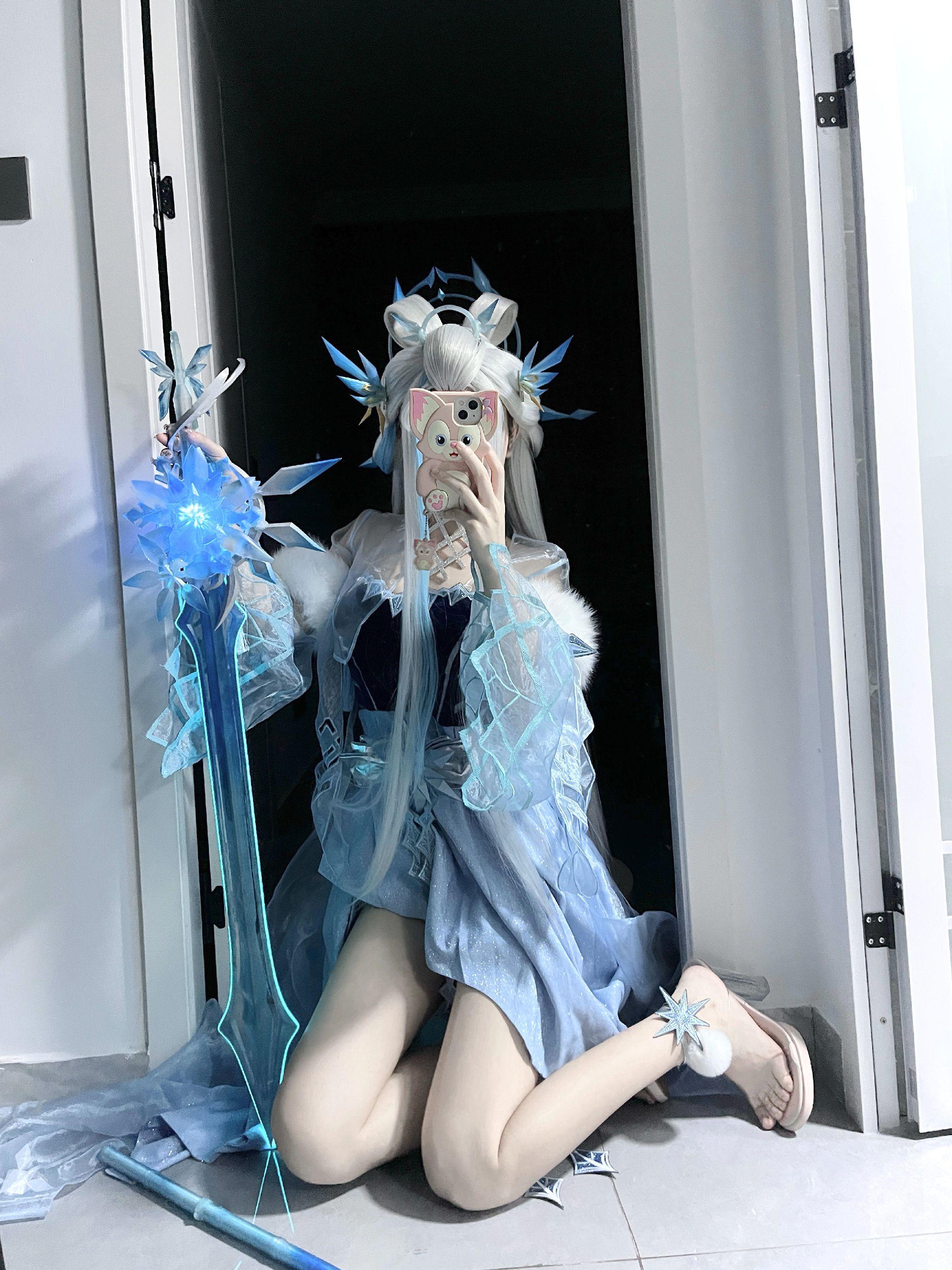 cos 露娜
