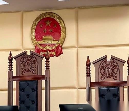 讲个真事儿，简直能把人活活气死。江苏一哥们，体检查出个肺结节。医生说没事，良性