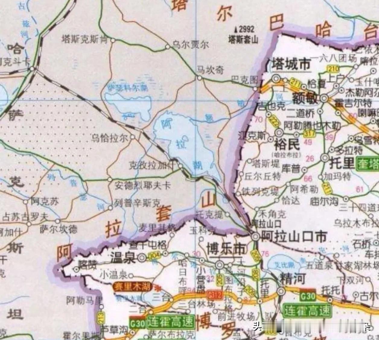 地图上看像“咬”进中国一块？阿拉山口这条凹界，藏着150年的国运转折打开中国