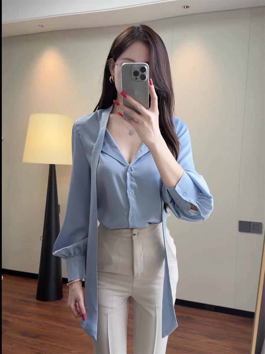 轻熟通勤韩版飘带长袖衫职业装上衣通勤风的韩版飘带长袖衫，简直是职业装里的宝藏单