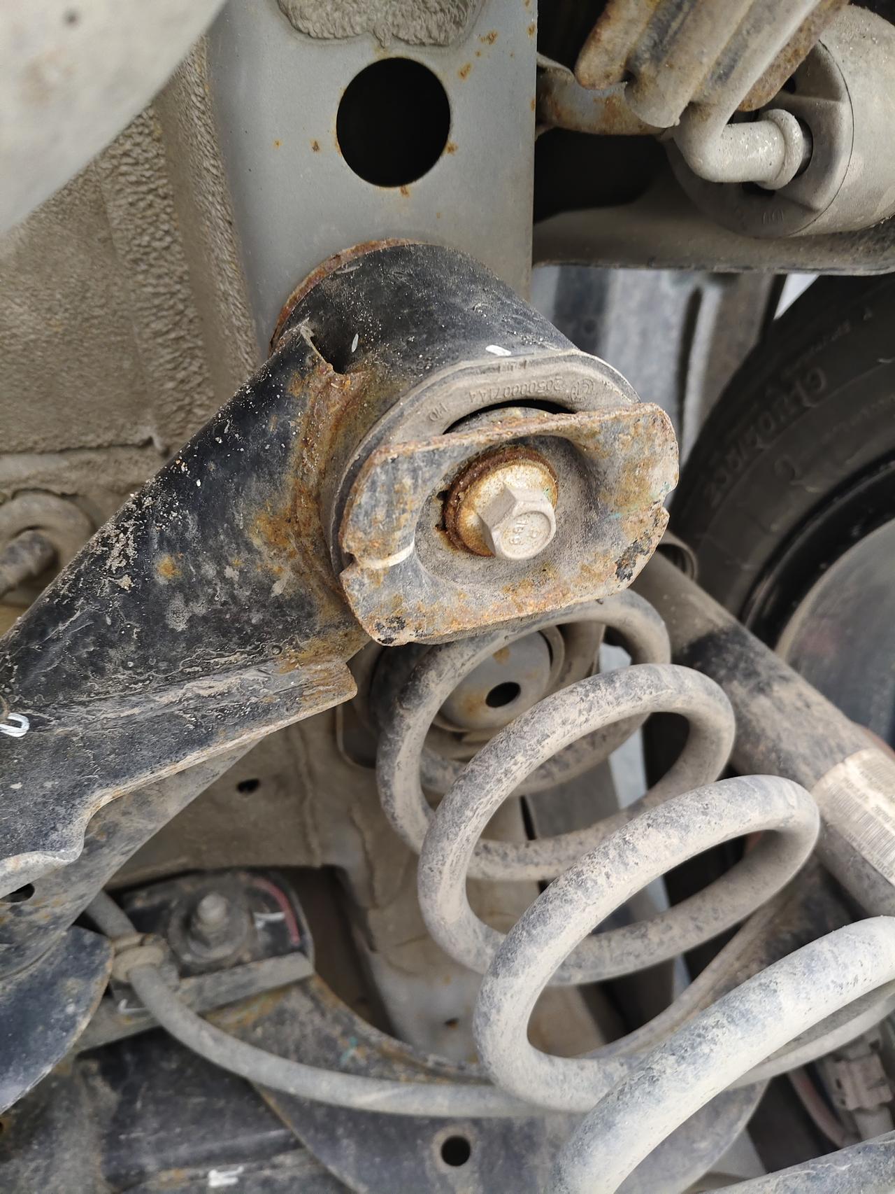 真不敢买了，这是瑞虎8pro一年多的车零部件快换了一遍了