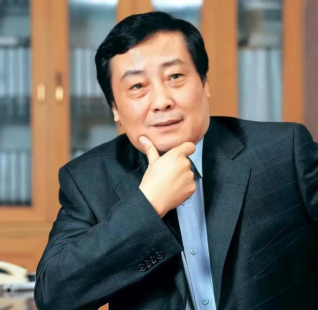 针对宗庆后事件，太子奶创始人李途纯呼吁：“不要用审查政治家的标准要求企业家。”此