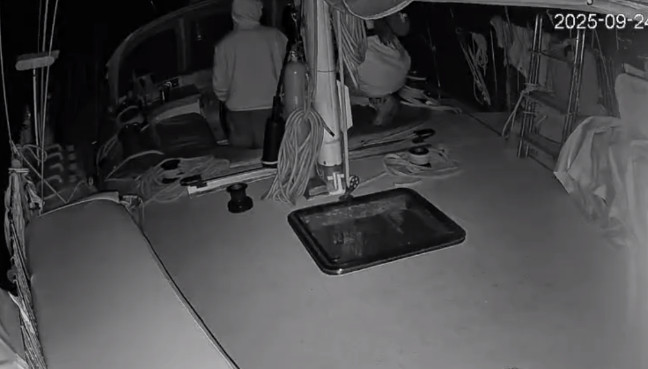 联合舰队遭以色列空袭，15架无人机密集投弹，意西军方决定不忍了！当地时间9月24