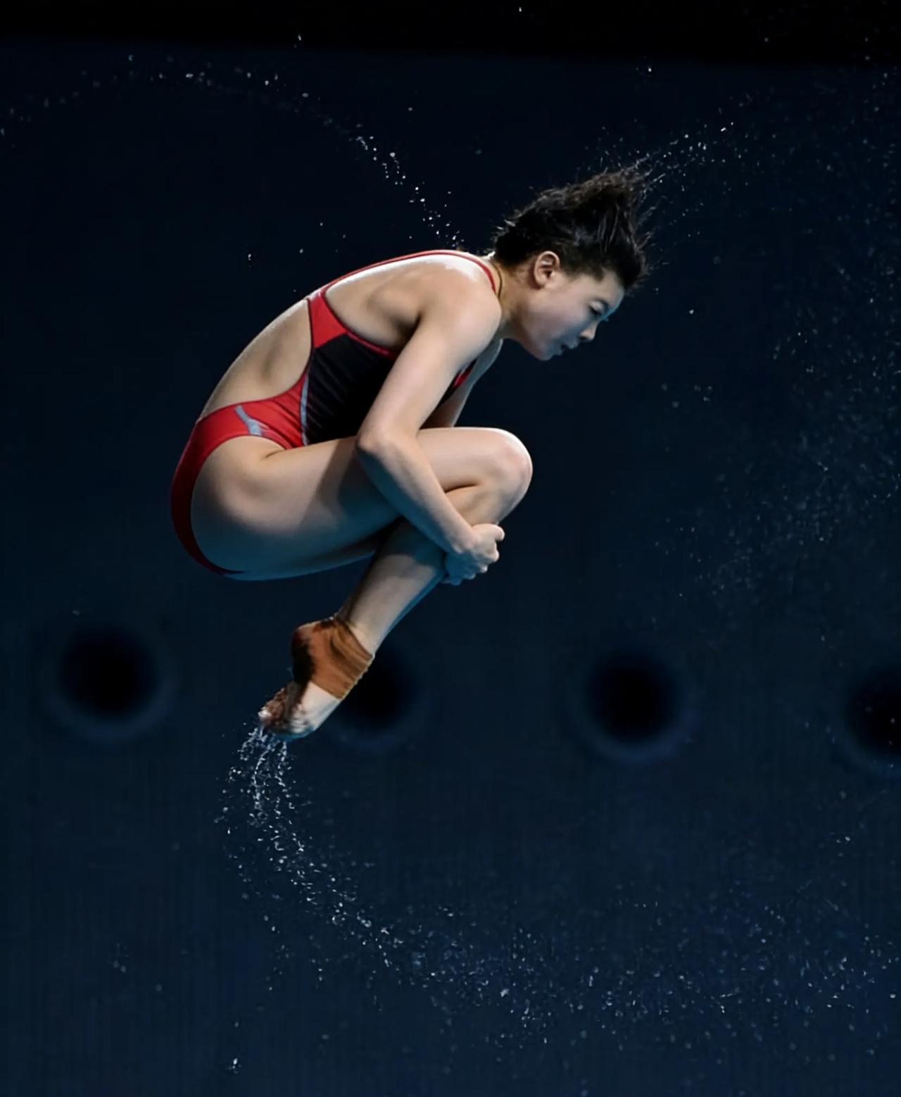 网暴之下，全红婵的痛与盼全红婵的遭遇，真的让人狠狠心疼。19岁的年纪，本该是