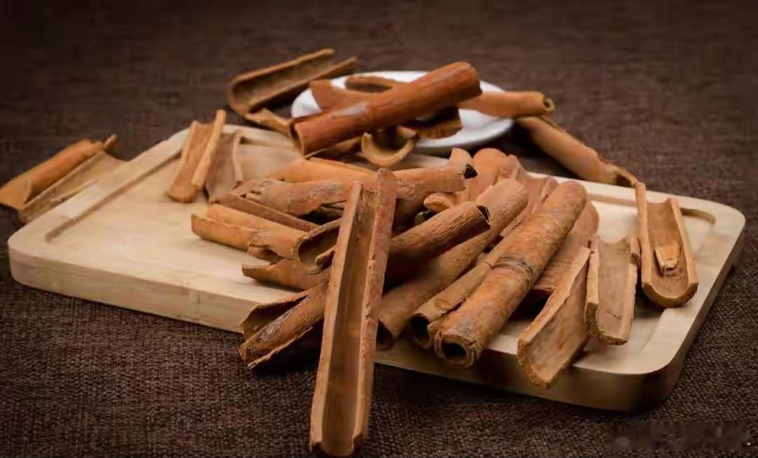 肉桂用量不传精髓！5g温阳、5~15g通脉、15g+散寒救急肉桂用对是宝，用错是