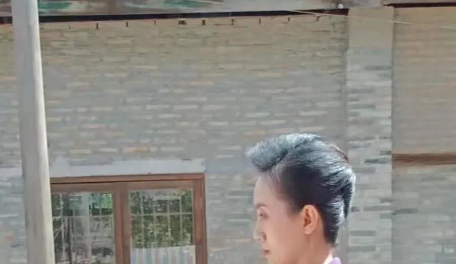 朱媛媛遗作片场照流出。拍摄作者供图。2025年4月5日拍摄的照片，也就是朱媛媛离