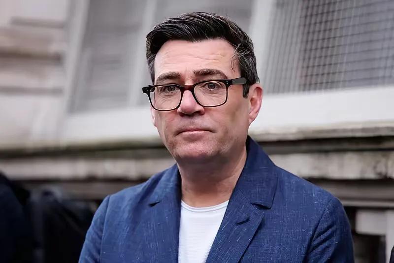 来真的了，英国首相突然宣布：7月30日，英国首相安迪·伯纳姆办公室放话，伯纳