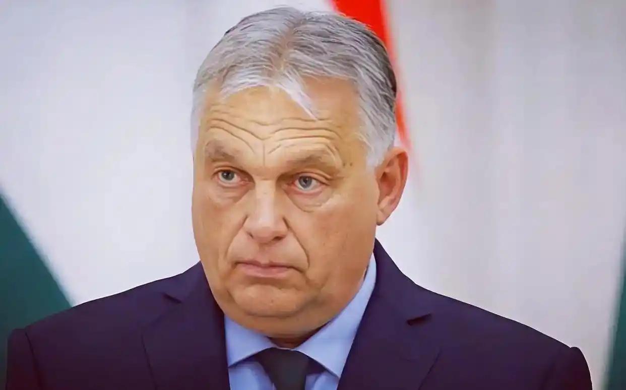 欧尔班这一爆料，完全有可能重创泽连斯基！欧尔班视频爆料，数十亿美元援乌资金经匈牙