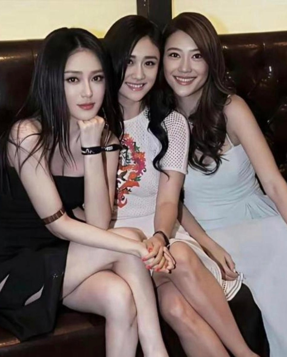 秦岚18岁时真的美的让人窒息了！！