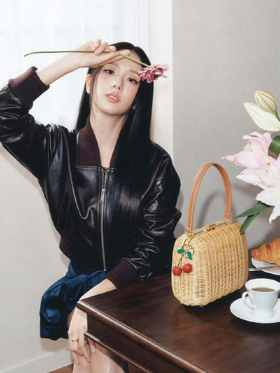 金智秀self-portrait