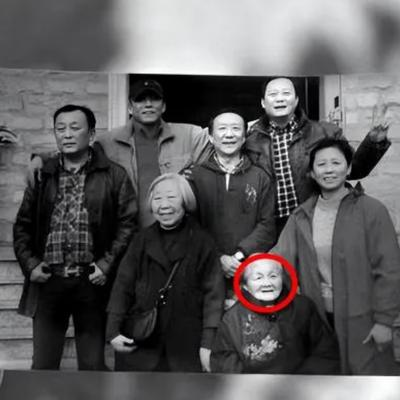 1966年，一对干部夫妻被带走，临走前，他俩将保险箱的钥匙塞到47岁保姆手里，红