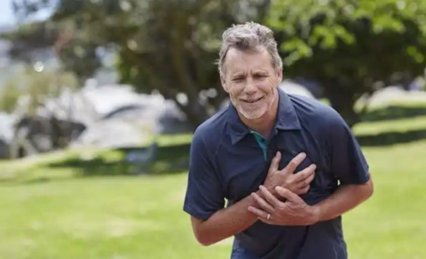 突发心梗，吃丹参滴丸有用吗？医生：这2种药才是心梗急救药！心梗发作的那几分钟