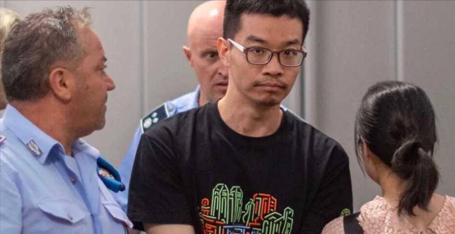在福州做律师的朋友说到徐泽伟这事情，都说徐泽伟估计只能那样了，现在回天乏术了。为