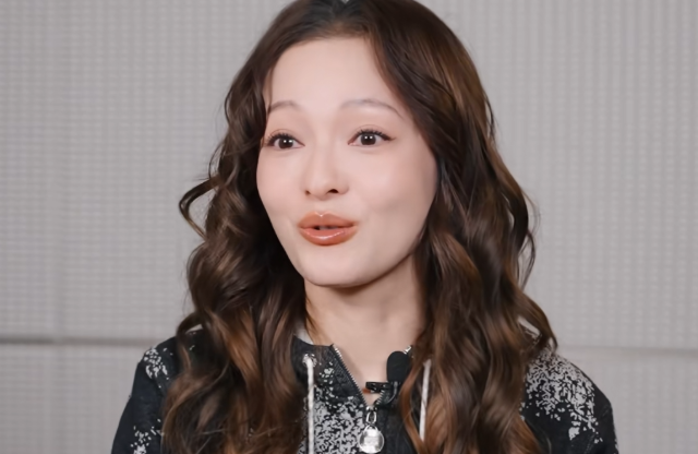 张韶涵接受媒体采访时自曝对大陆有一种特别的爱，如果要选一个城市定居，她会选上海