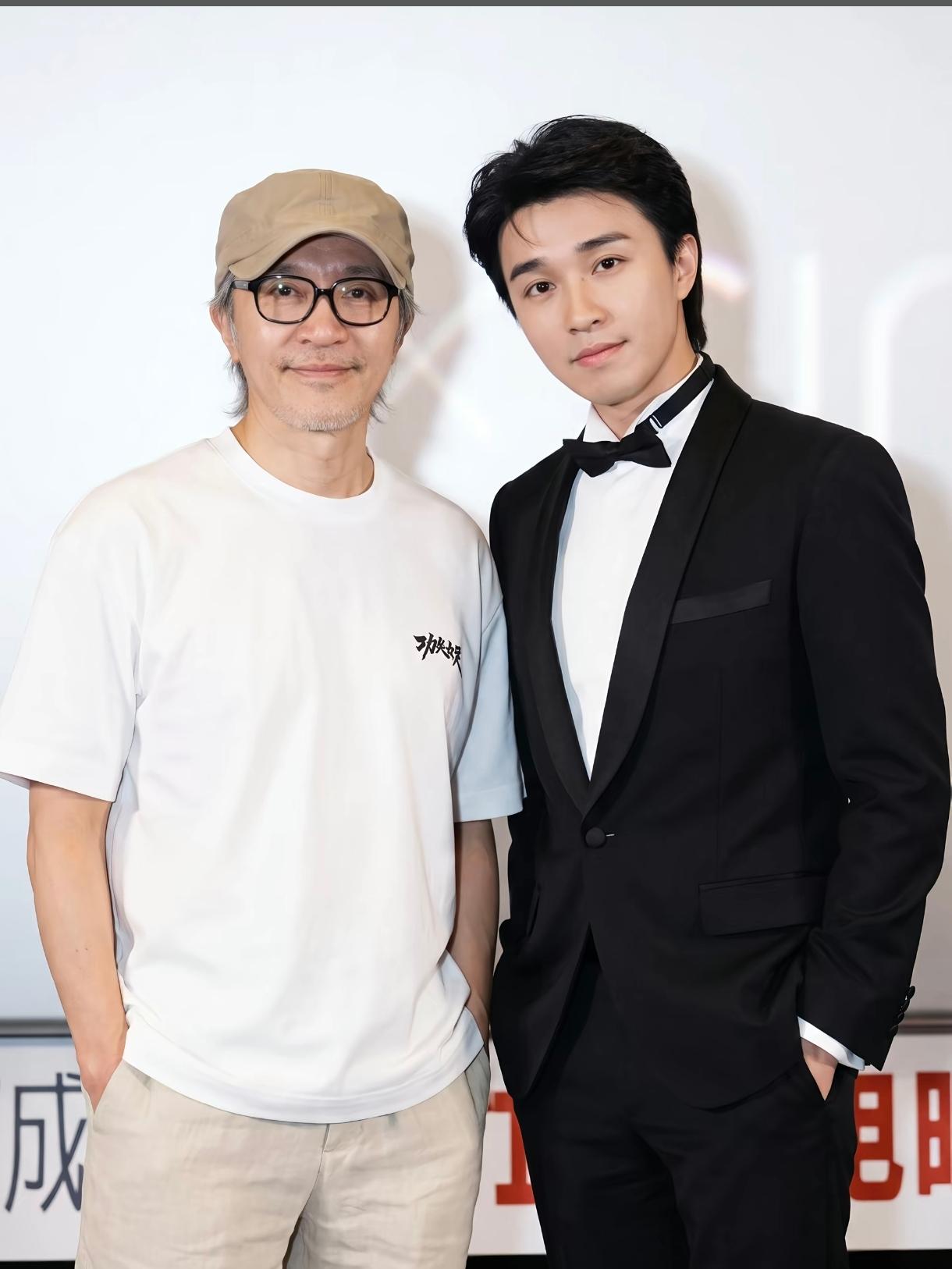 周星驰作价1港元卖掉在杭州的电影院是他的明智之举。因为他虽然凭借《功夫女足》获得