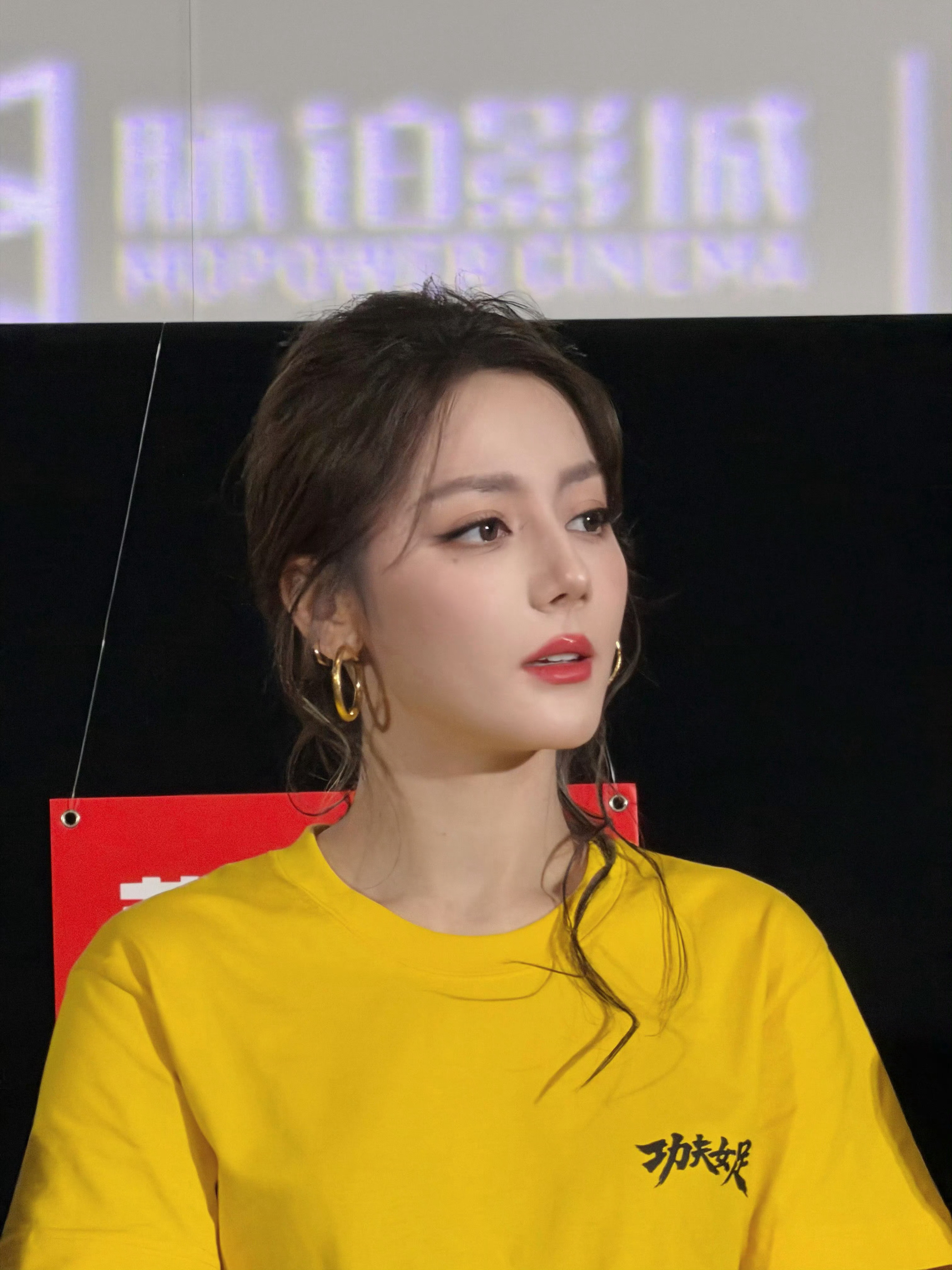 迪丽热巴一组会动的plog迪丽热巴萌萌的软软哒迪丽热巴一组会动的plog，迪